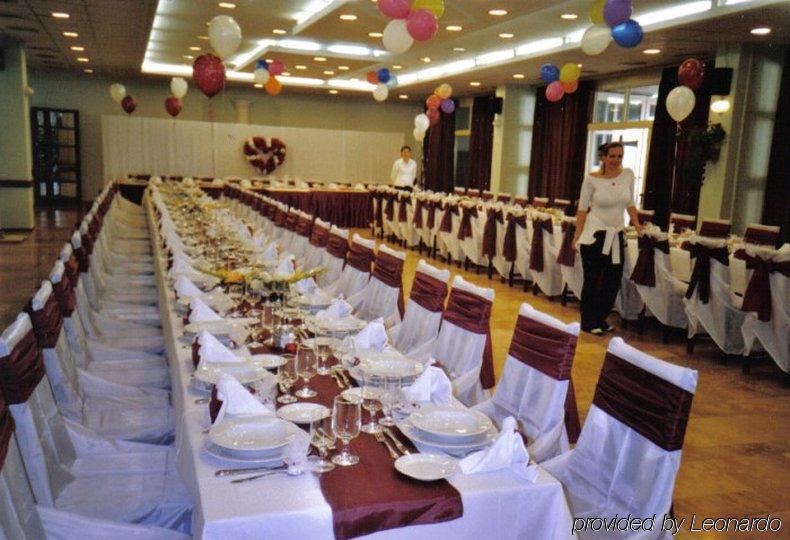Romai Hotel Budapeste Restaurante foto